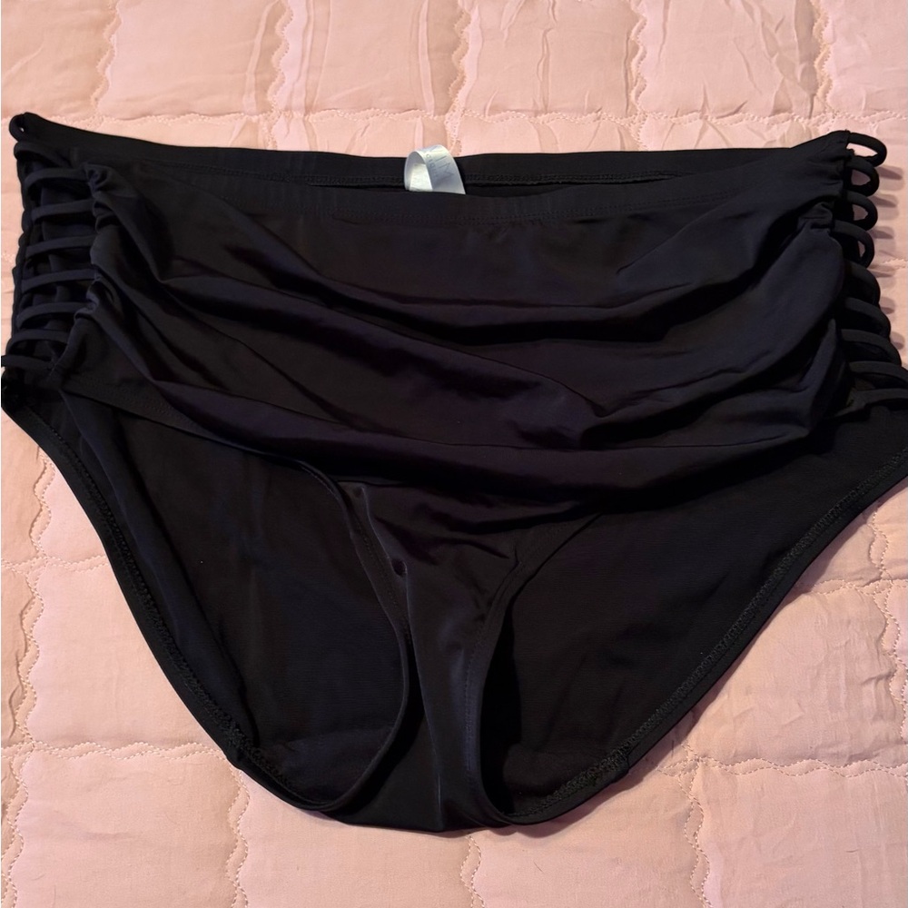 Cacique Black and Pink Swimwear